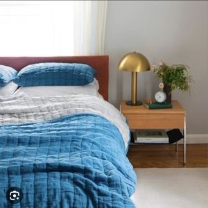 Schoolhouse Channeled Cotton Quilt